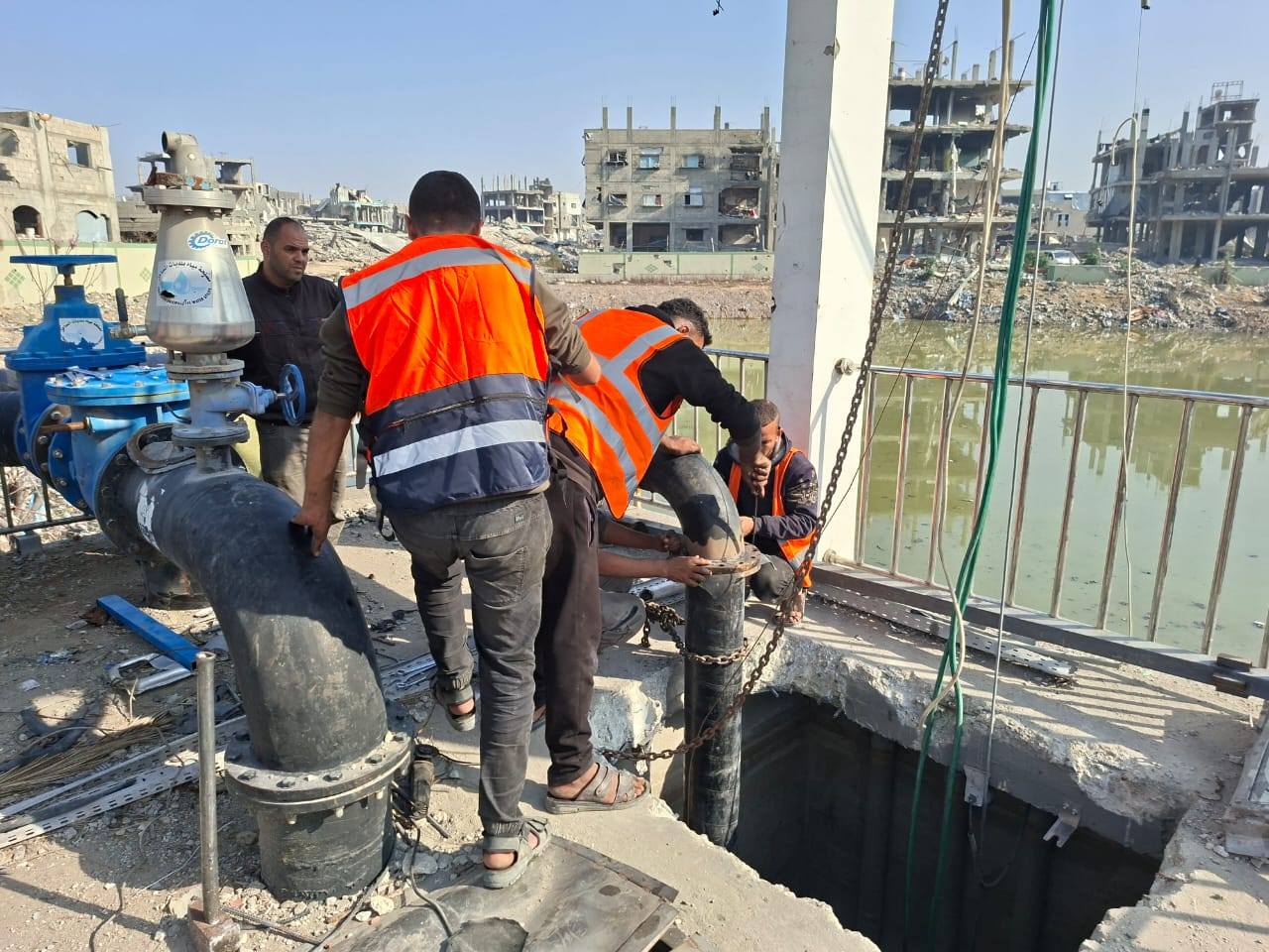 البدء في إجراء أعمال صيانة لحوض تجميع مياه الأمطار (الصفطاوي)